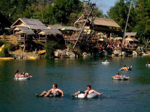 Real Vang Vieng Backpacker Hostel Exteriör bild