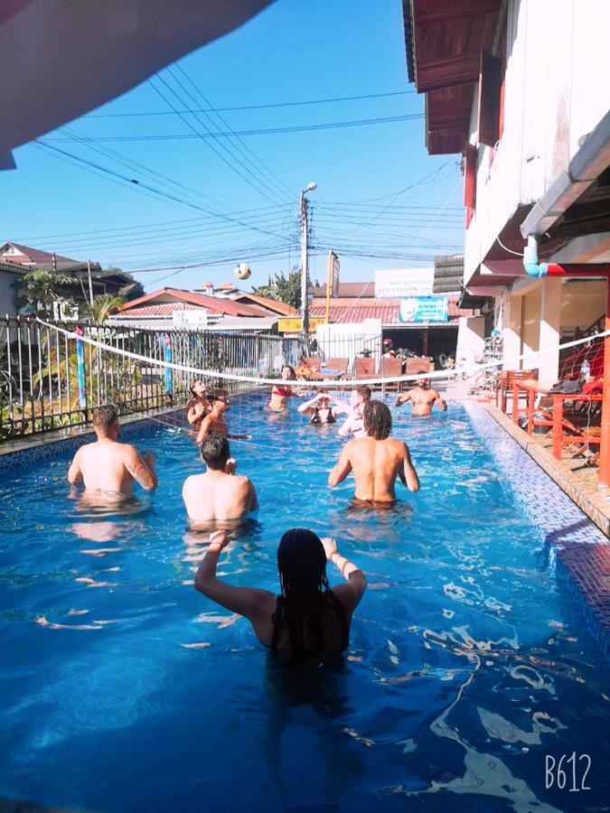 Real Vang Vieng Backpacker Hostel Exteriör bild